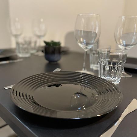 Saphir, Hyper Centre Ville Au Calme Au Fond D'Une Impasse Кан Екстериор снимка